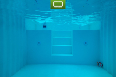 20ft container pool en kantoor