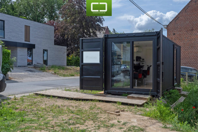 Container kapsalon vooraanzicht 2