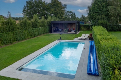 Container poolhouse met berging