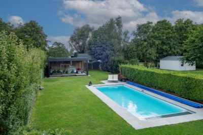 Container poolhouse met berging