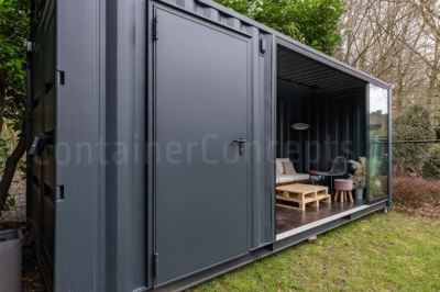 Lounge-Schoten-frontsideleftopen