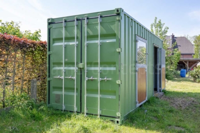 Paardenstal_St-Niklaas_side